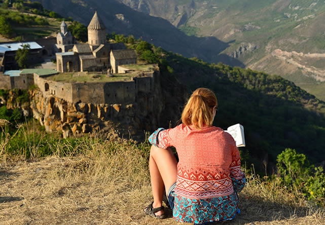 foto del tour a armenia en español 2024-2025